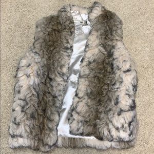 Girl’s faux fur vest sz 6X